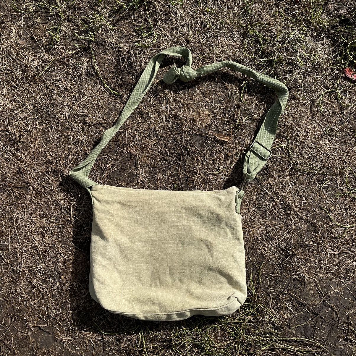 Vintage Vintage Y2K Cream Embroidered Crossbody Bag Indie Slim OS Size ONE SIZE - 6 Thumbnail