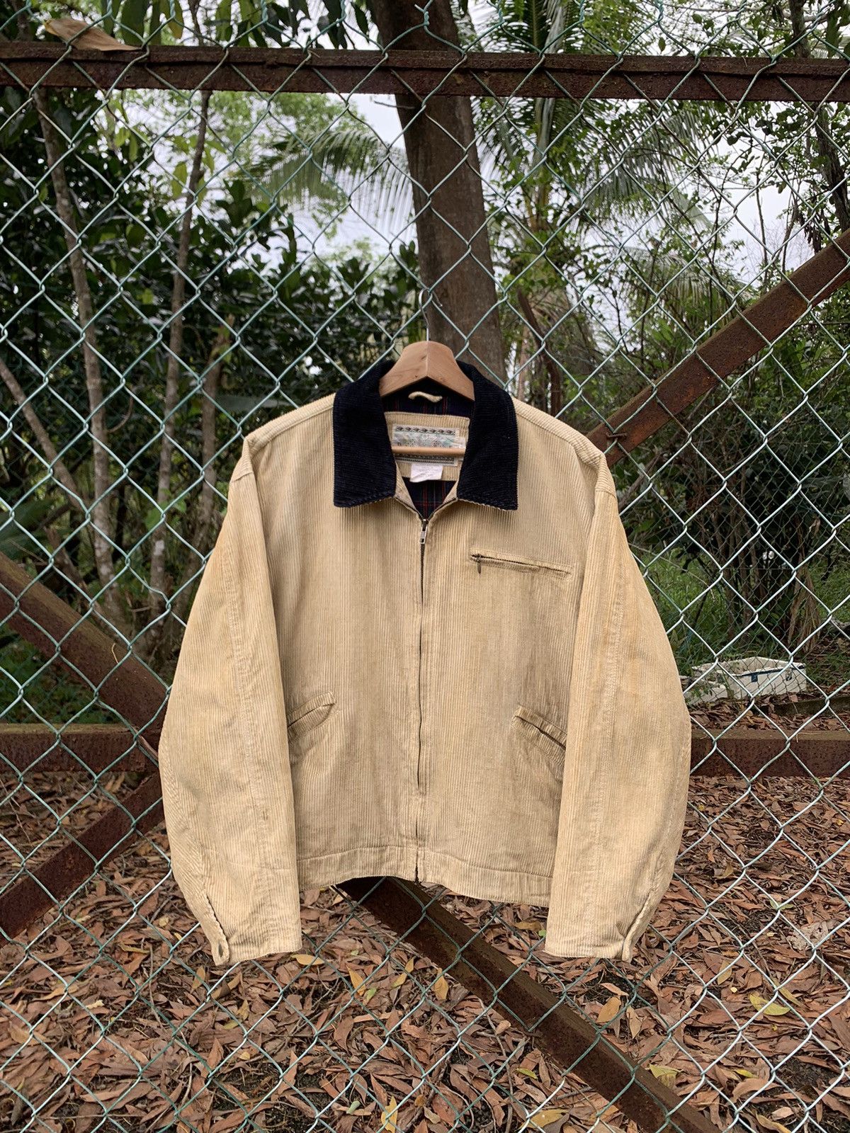 Vintage 👹Vintage DKNE Corduroy Detroit Jacket Size US M / EU 48-50 / 2 - 1 Thumbnail