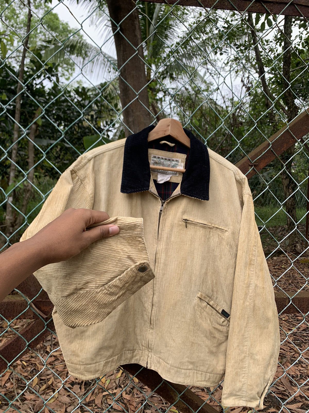 Vintage 👹Vintage DKNE Corduroy Detroit Jacket Size US M / EU 48-50 / 2 - 7 Thumbnail