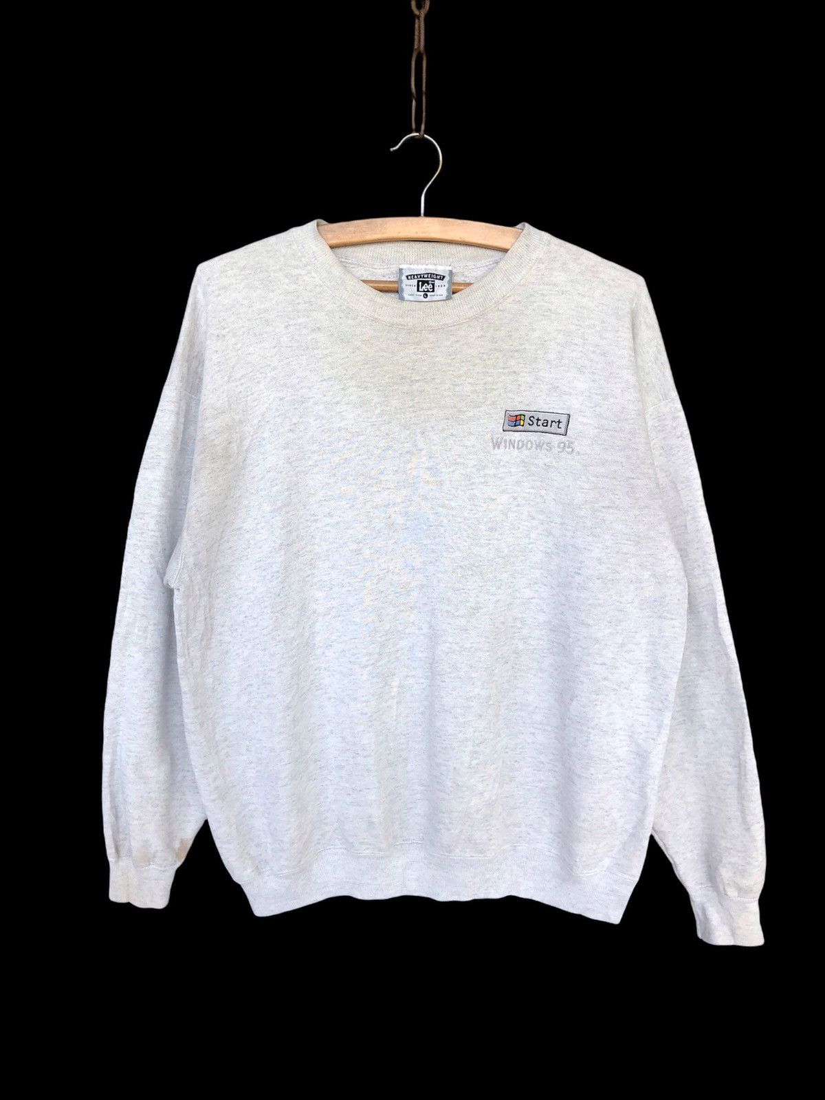 Microsoft 90s Microsoft 95 Window Embroider Crewneck Sweater Size US L / EU 52-54 / 3 - 3 Thumbnail