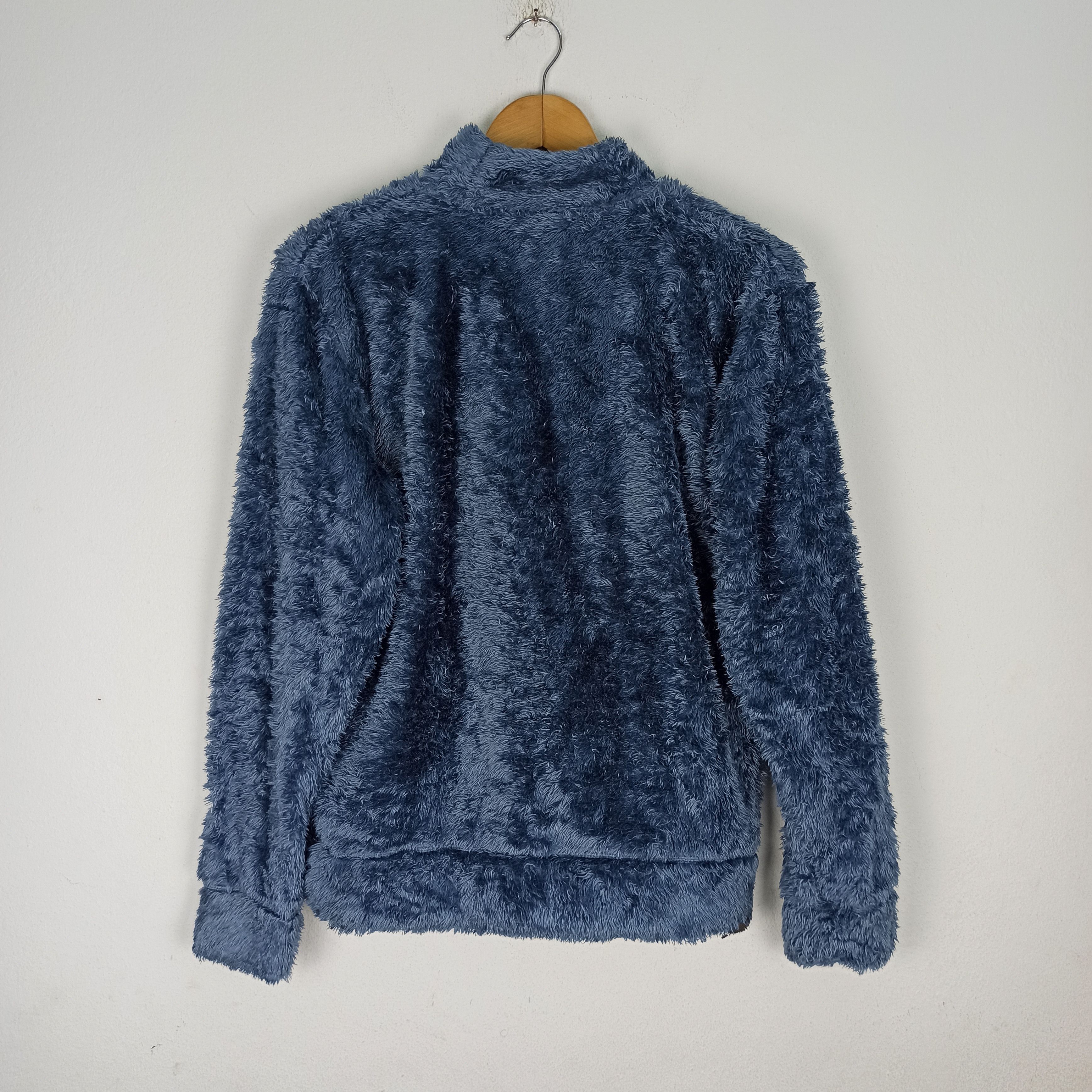 Champion Rare🔥 Champion Faux Fur Sweatshirt very soft Size US M / EU 48-50 / 2 - 3 Thumbnail