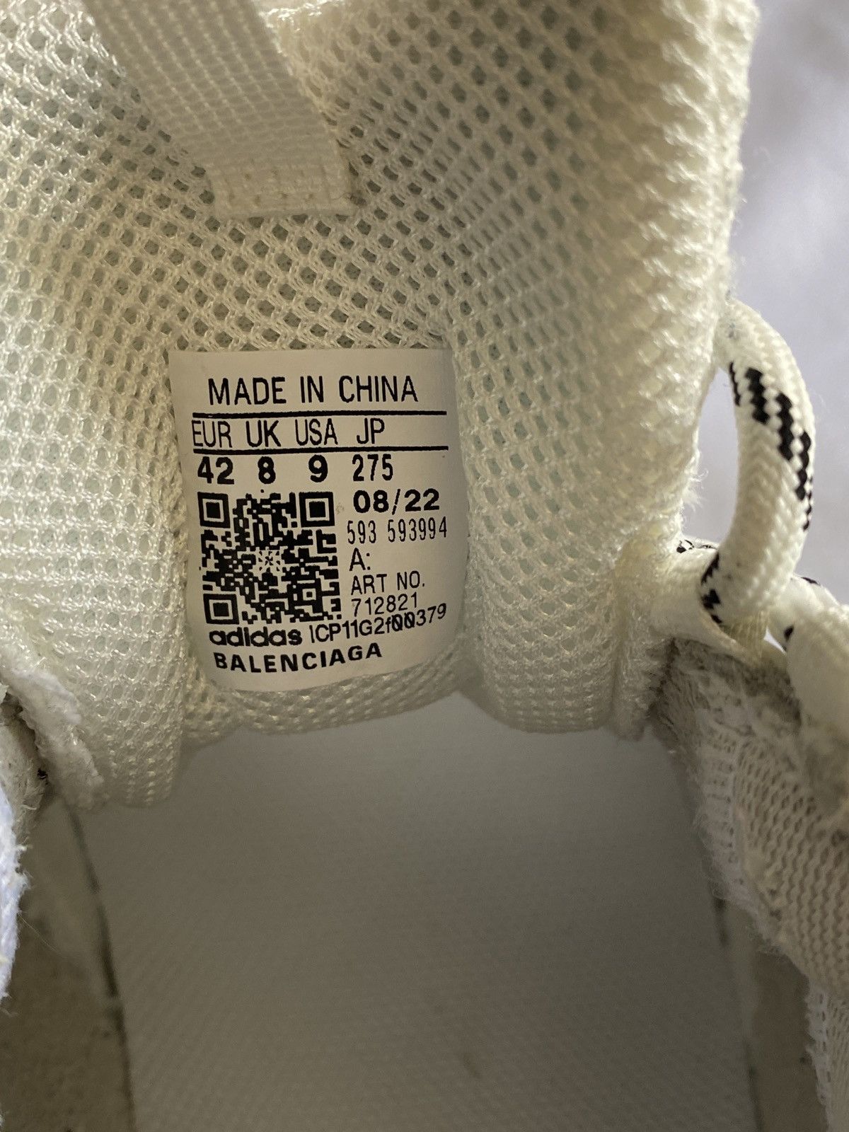 Adidas × Balenciaga Balenciaga adidas Triple S Sneaker White 42 9US Gently Used Size US 9 / EU 42 - 10 Thumbnail