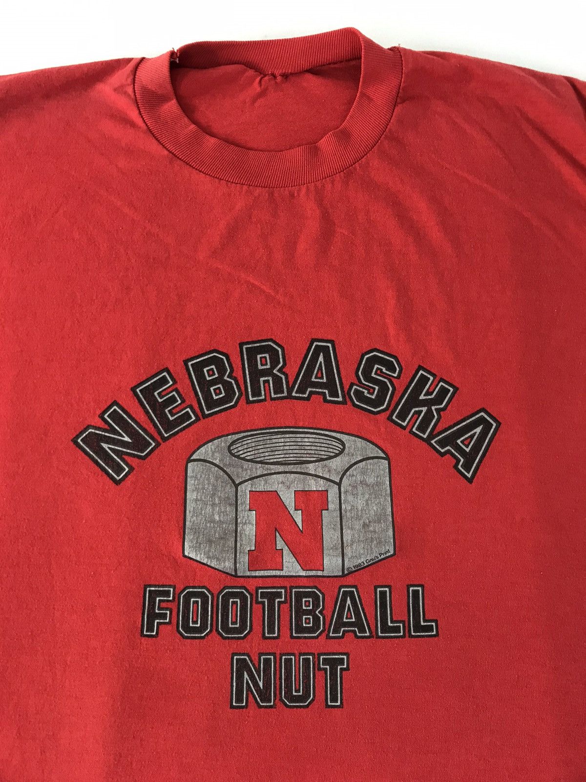 Vintage 90s Nebraska Cornhuskers Football Nut Spell Out Printed Tee Size US L / EU 52-54 / 3 - 3 Thumbnail