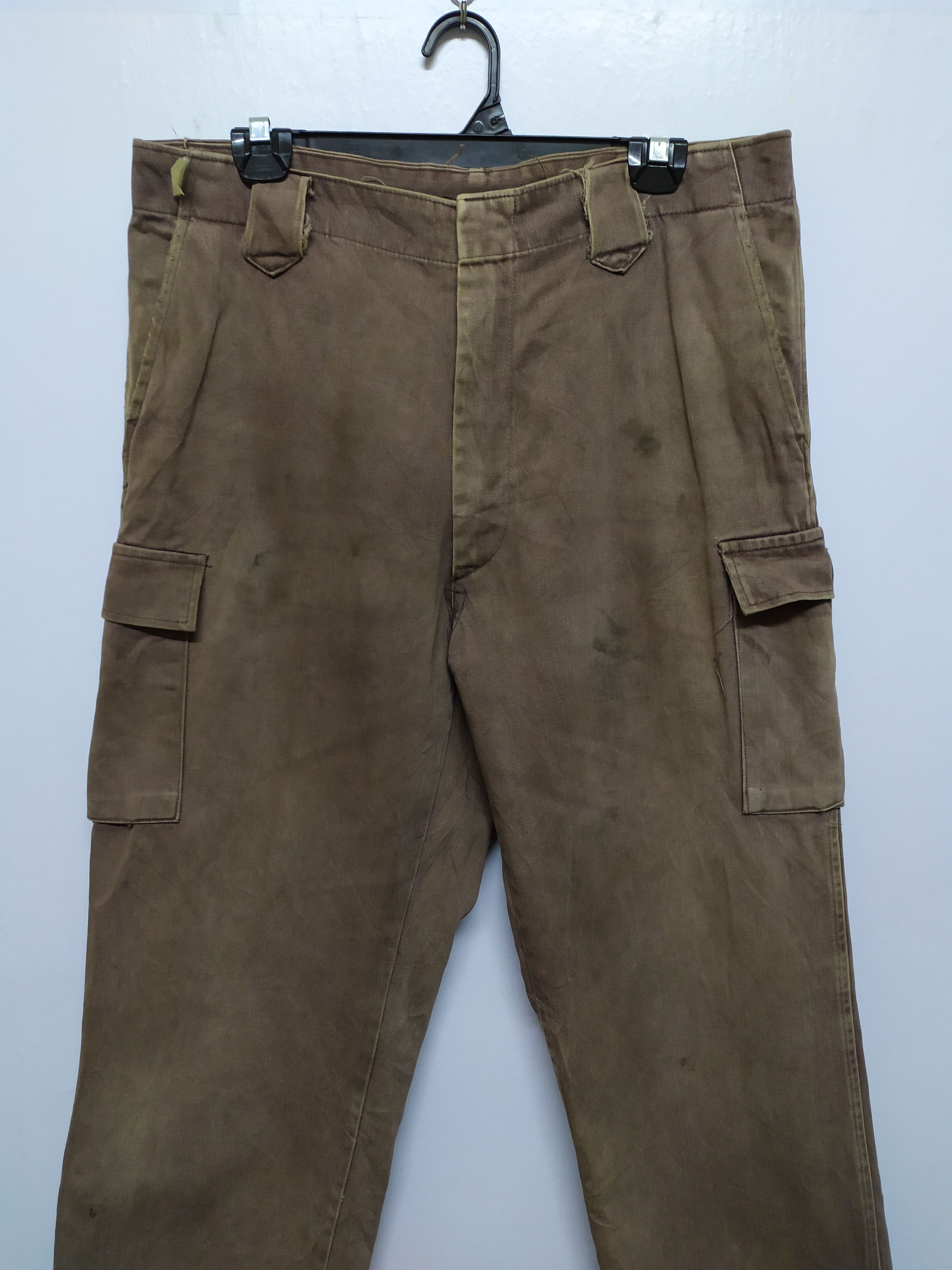 Japanese Brand JAPANESE BRAND FADED BROWN BAGGY WORKWEAR CARGO PANTS Size US 34 / EU 50 - 2 Thumbnail