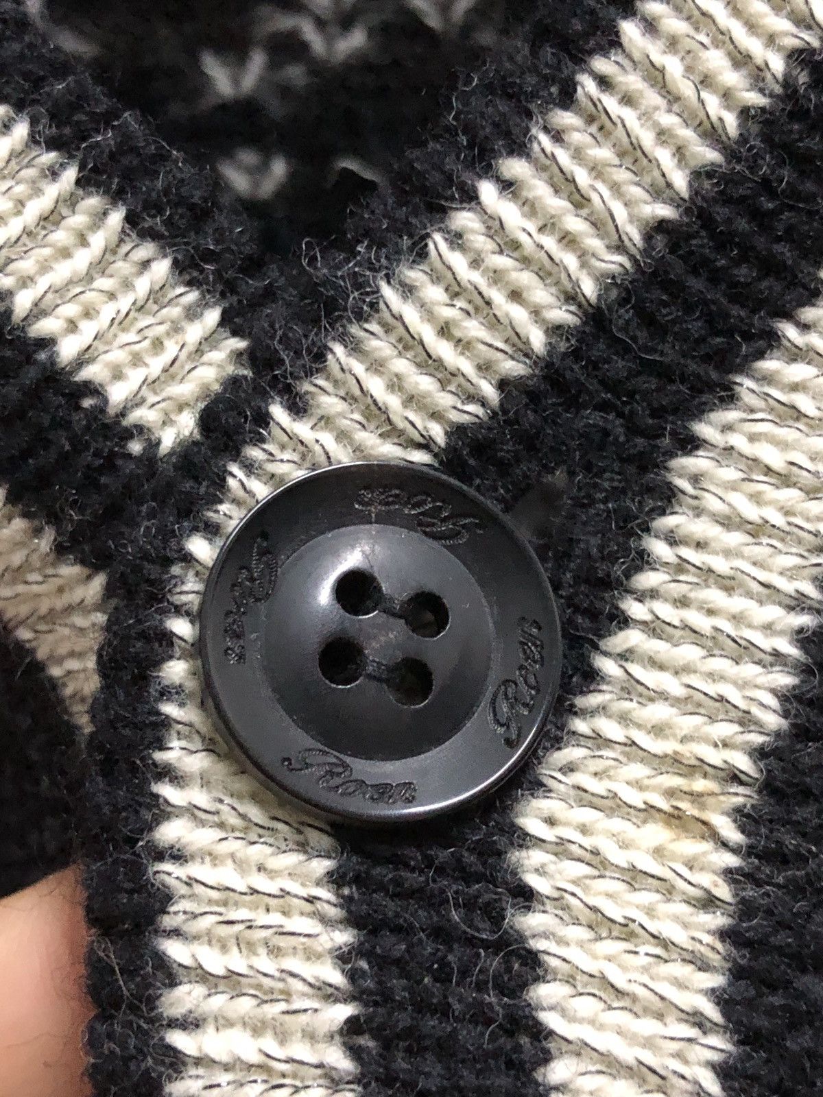 Roen Roen Dead Or Alive Silent Scream Big Skull Cardigan Size US M / EU 48-50 / 2 - 14 Thumbnail