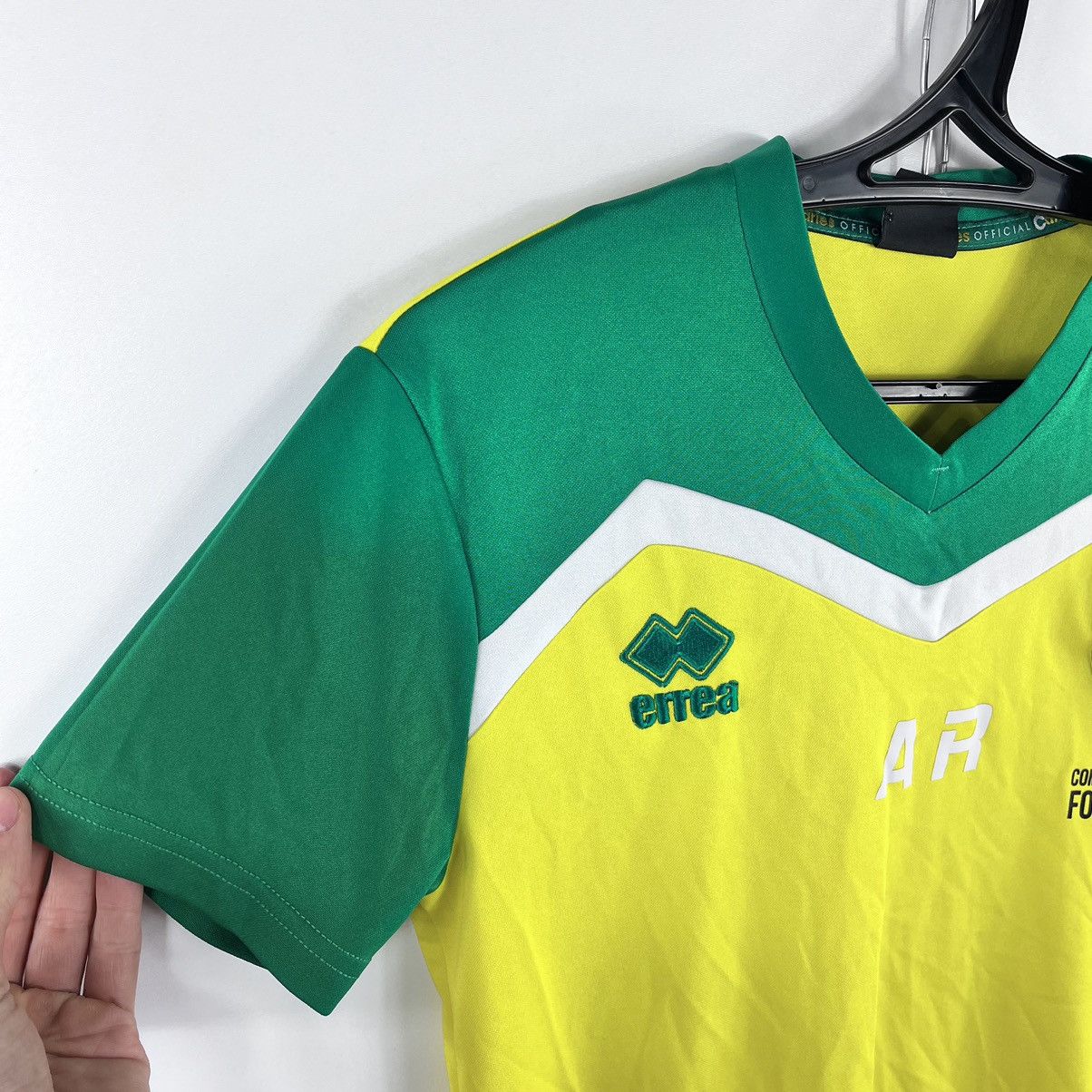 Footpatrol Errea Norwich City Training Jersey Green/Yellow Size S Size US S / EU 44-46 / 1 - 3 Thumbnail