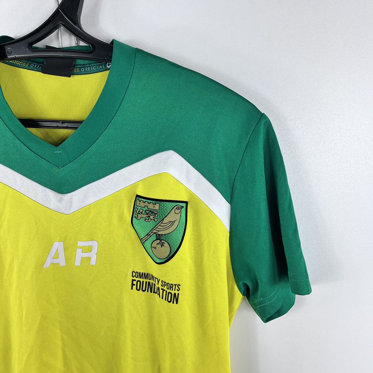 Footpatrol Errea Norwich City Training Jersey Green/Yellow Size S Size US S / EU 44-46 / 1 - 4 Thumbnail