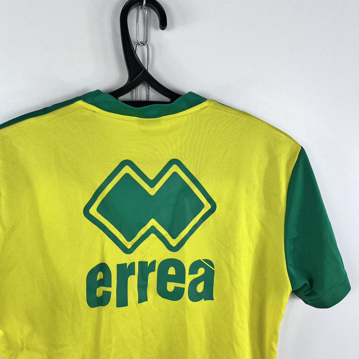 Footpatrol Errea Norwich City Training Jersey Green/Yellow Size S Size US S / EU 44-46 / 1 - 6 Thumbnail