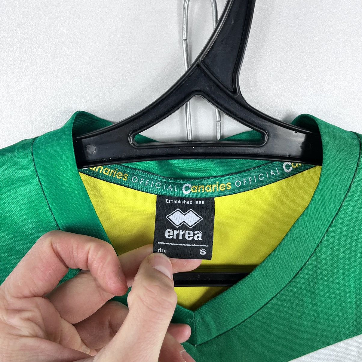 Footpatrol Errea Norwich City Training Jersey Green/Yellow Size S Size US S / EU 44-46 / 1 - 7 Thumbnail