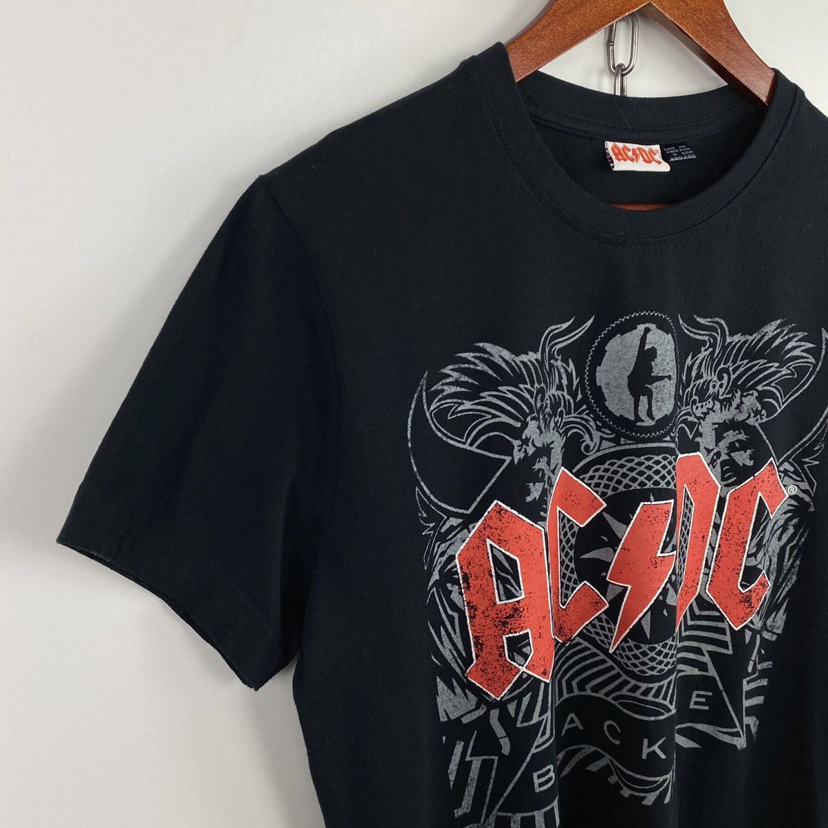 AC/DC × Band Tees Ac/Dc Black Ice 2014 Rock TShirt Official Merchandise Size M Size US M / EU 48-50 / 2 - 4 Thumbnail