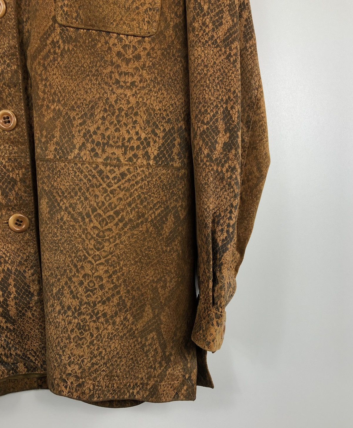 Designer × Vintage Mabrun Woman’s Crocodile Leather Jackets Button Style Sz L Size L / US 10 / IT 46 - 4 Thumbnail