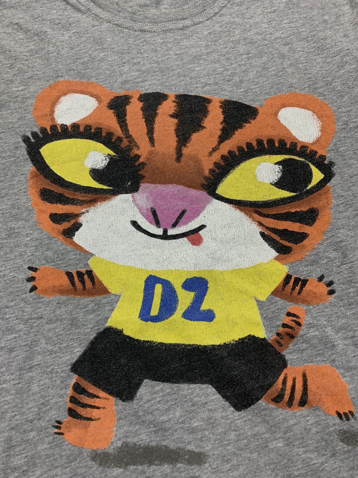 Dsquared2 Vintage Y2K Dsquared2 t-shirt big logo streetwear size S Size US S / EU 44-46 / 1 - 2 Thumbnail