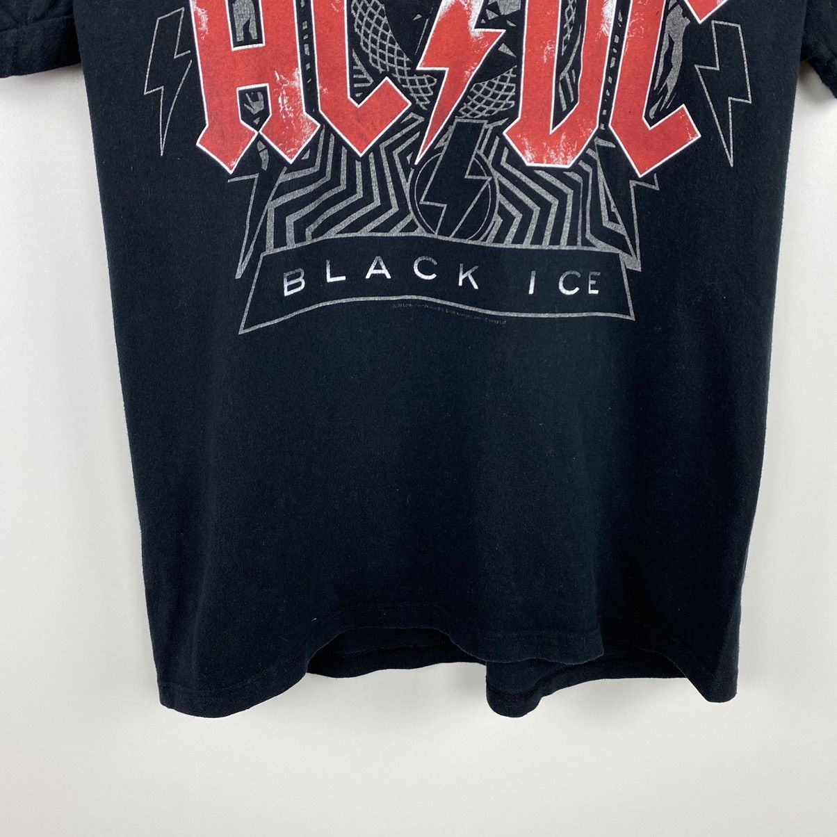 AC/DC × Band Tees × Vintage Vintage 2000’s AC/DC Black Ice T-Shirt Black Size M Size US M / EU 48-50 / 2 - 5 Thumbnail