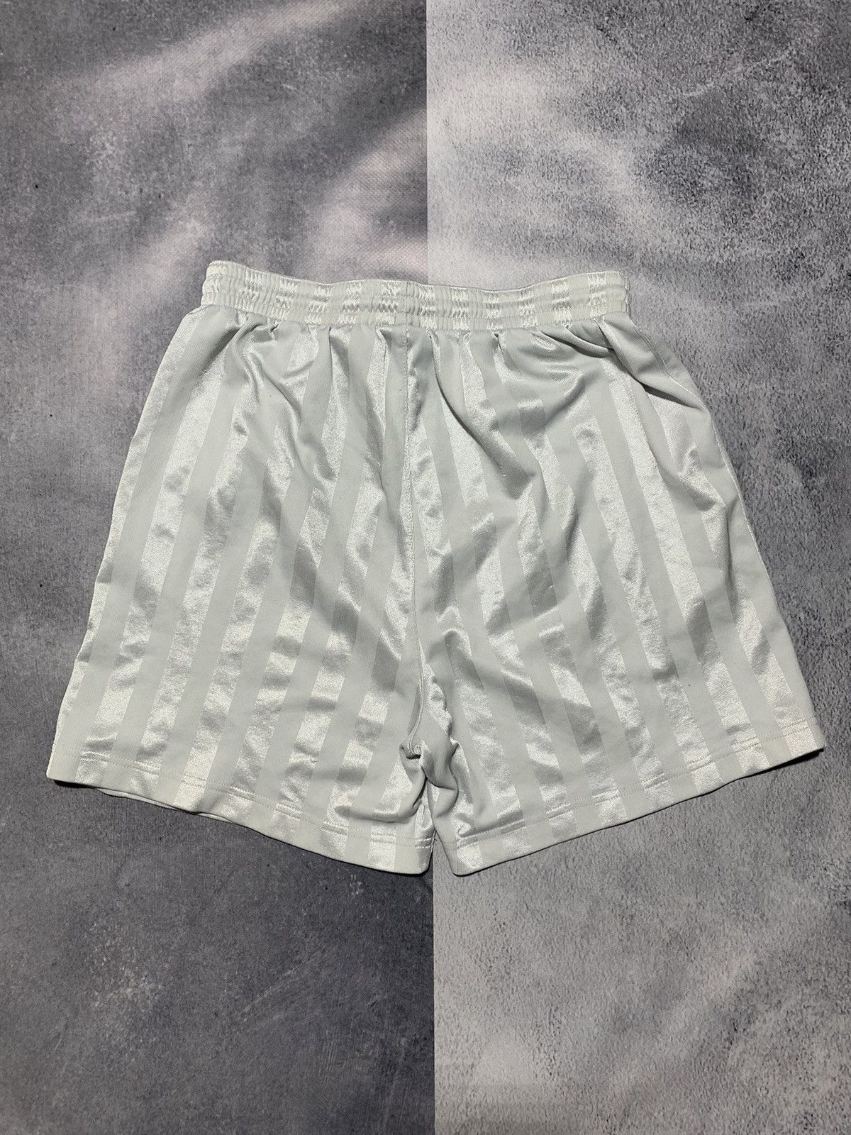 Nike × Vintage Vintage Y2K Nike bottoms shorts swoosh streetwear size M Size US 32 / EU 48 - 4 Thumbnail