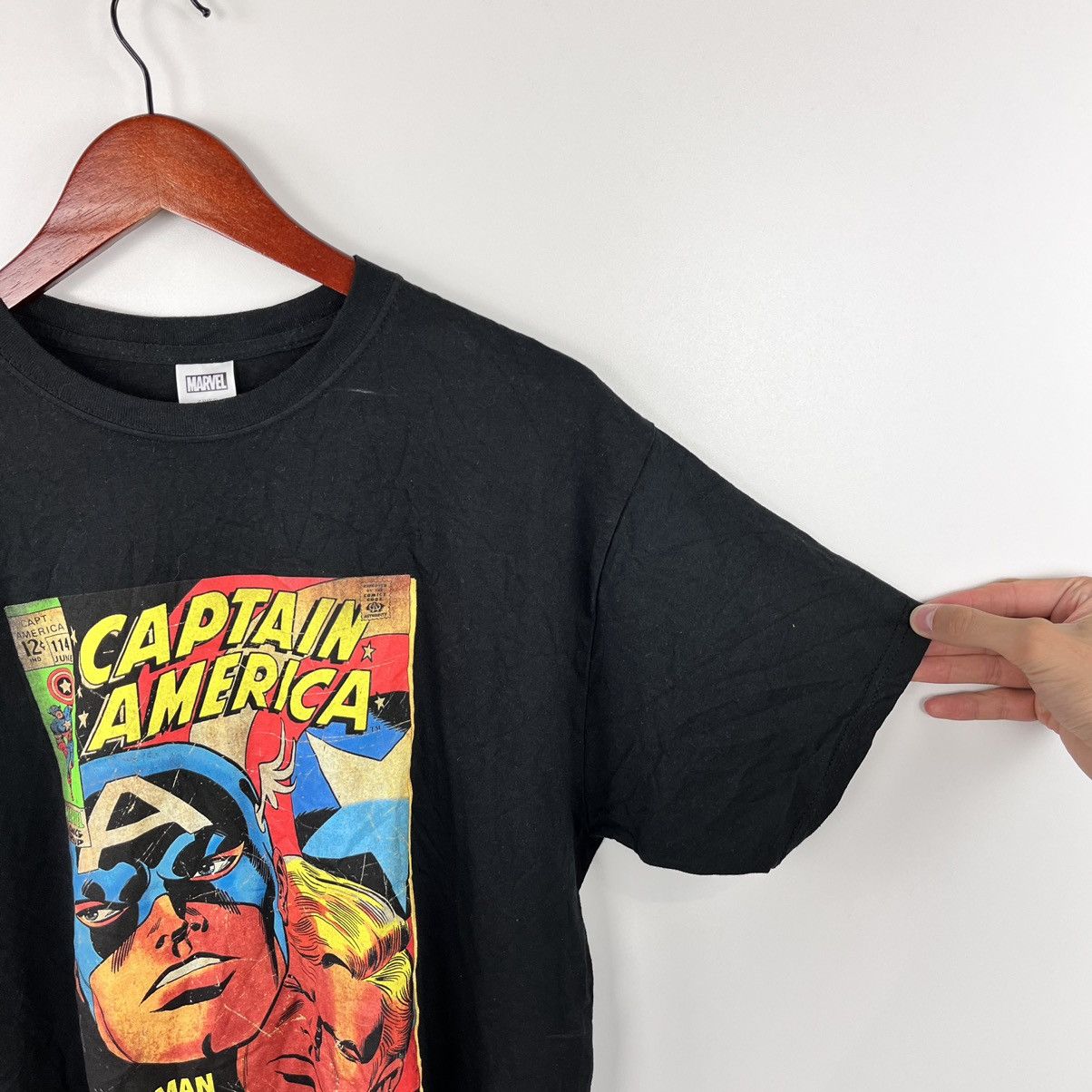 Marvel Comics × Vintage Vintage T-Shirt Captain America Black Big Logo Size L Size US L / EU 52-54 / 3 - 3 Thumbnail