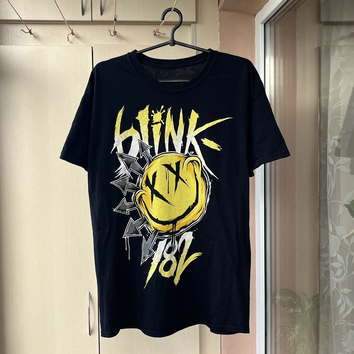 Band Tees × Rap Tees × Vintage Y2K blink 182 Tee Tour Band Rock T Shirt Size US L / EU 52-54 / 3 - 5 Thumbnail
