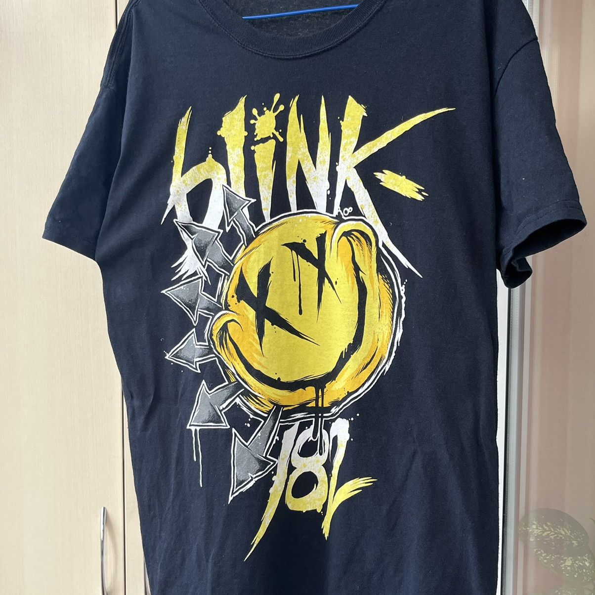 Band Tees × Rap Tees × Vintage Y2K blink 182 Tee Tour Band Rock T Shirt Size US L / EU 52-54 / 3 - 2 Thumbnail