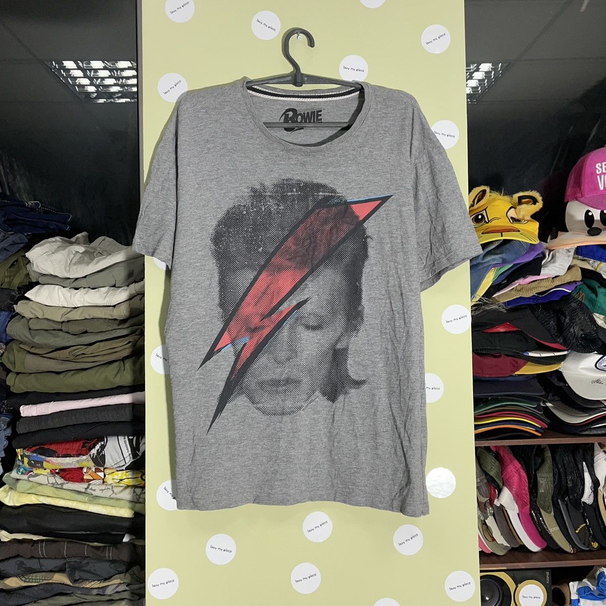 Vintage Vintage Y2K Washed Grey Graphic Band Tee Lightning Print L Size US L / EU 52-54 / 3 - 1 Thumbnail