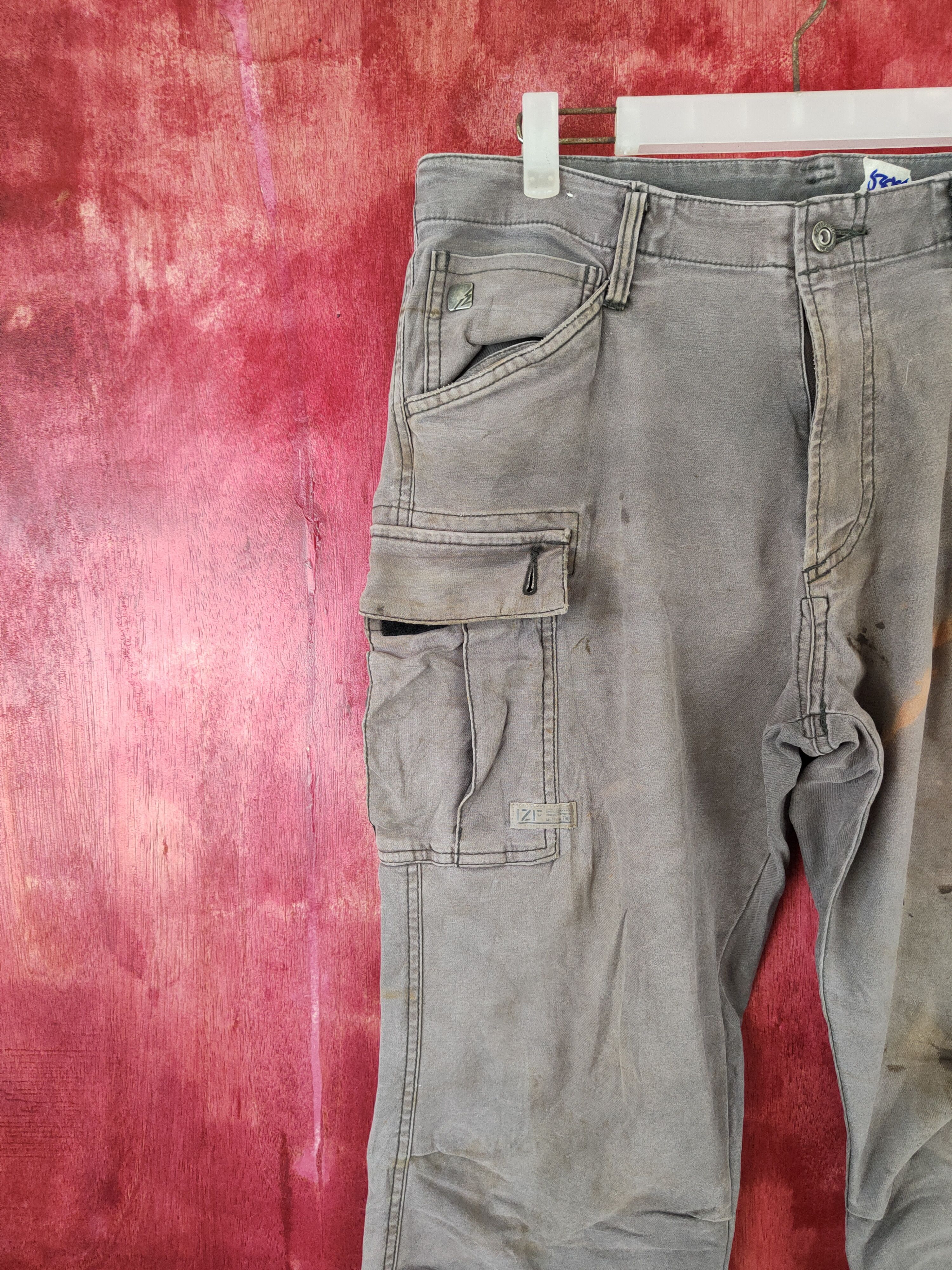 Faded Glory I'z Frontier Dark Gray Faded thrashed Cargo Pants #S589 Size US 35 - 5 Thumbnail