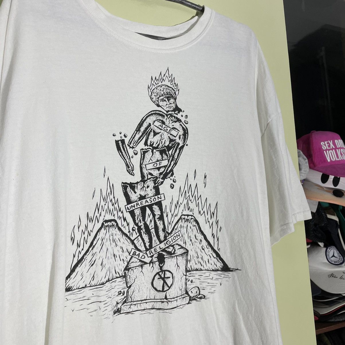 Vintage Vintage Y2K Graphic Tee Occult Art Grunge Punk Wide Leg XXL Size US XXL / EU 58 / 5 - 5 Thumbnail