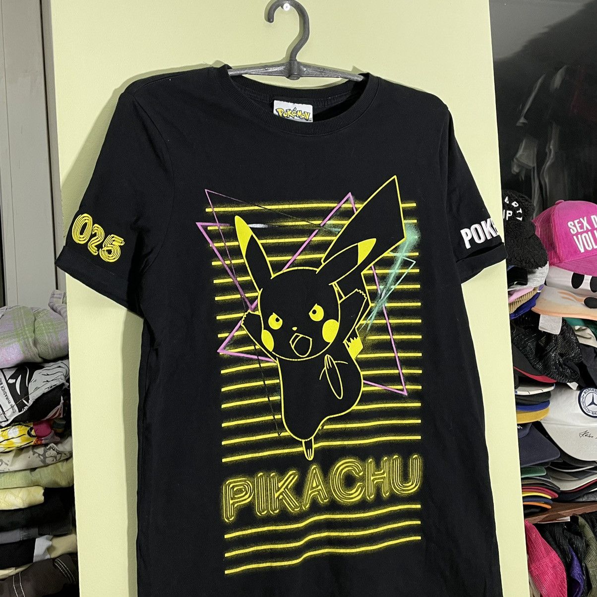 Vintage Y2K Tee Pok mon Art Streetwear Hype M