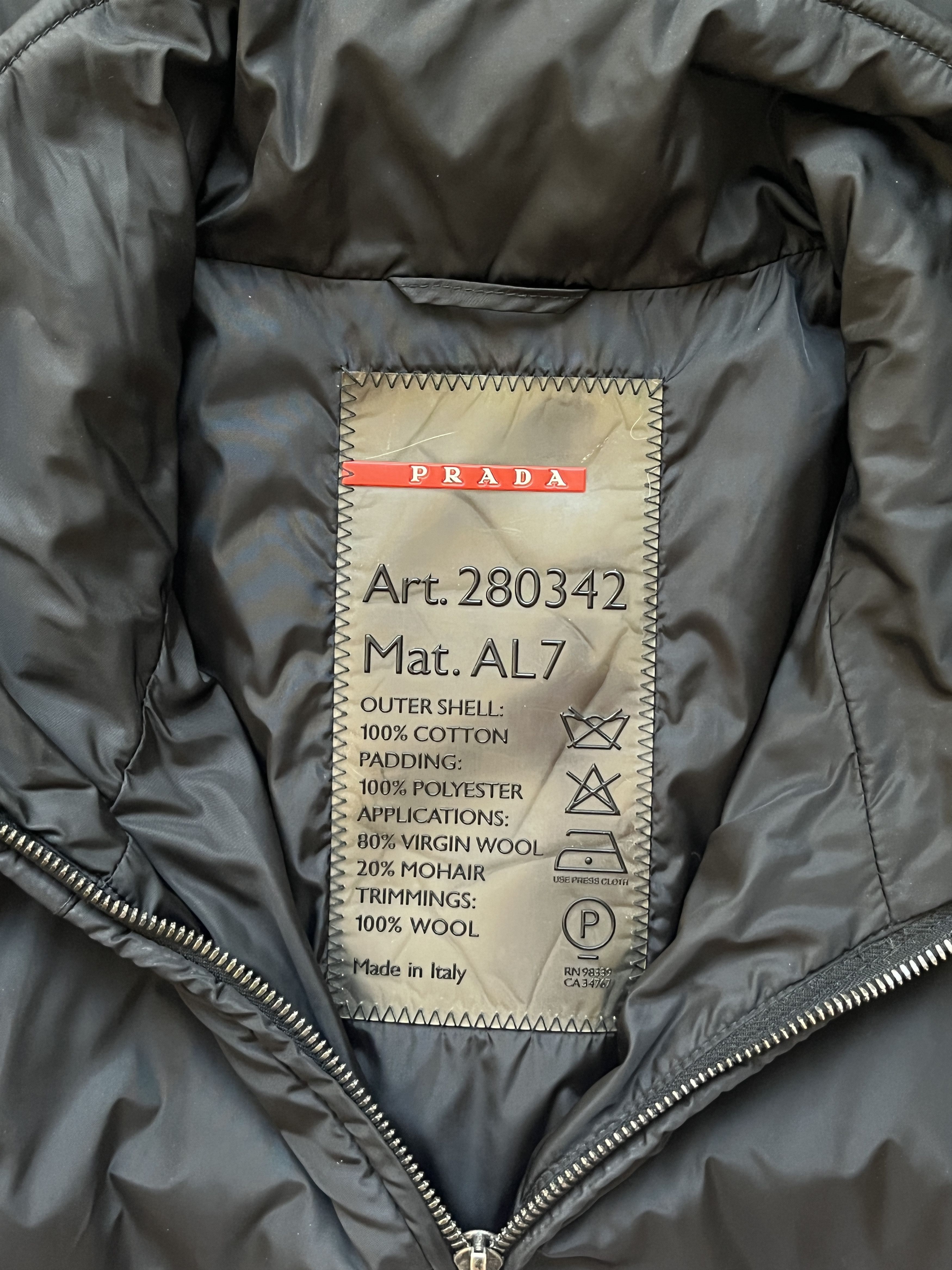 Prada ⚡️QUICK SALE⚡️Prada Sport Linea Rossa Black Bomber/ Coat Size M / US 6-8 / IT 42-44 - 4 Thumbnail