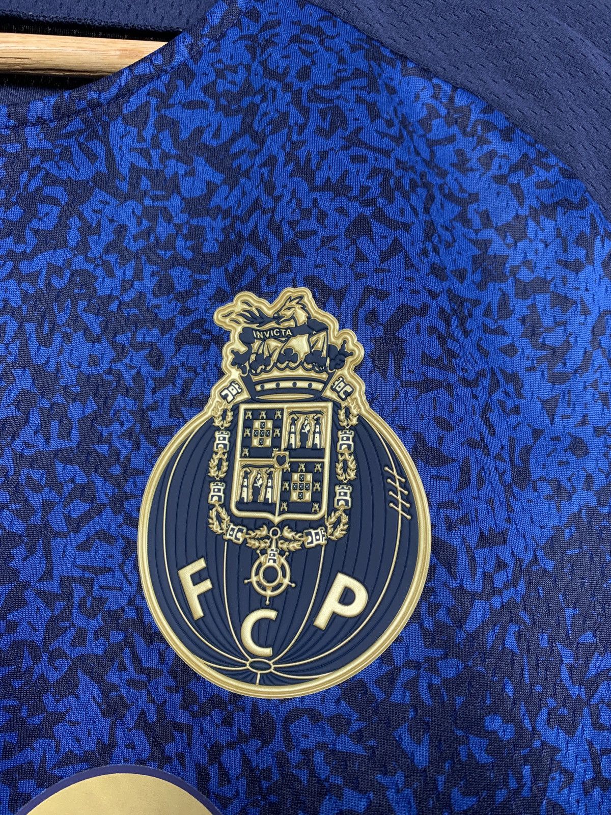 New Balance New Balance FC Porto 2021-22 Pepe #69 Away Soccer Jersey Size US L / EU 52-54 / 3 - 12 Thumbnail