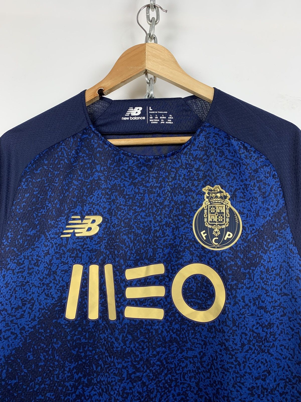 New Balance New Balance FC Porto 2021-22 Pepe #69 Away Soccer Jersey Size US L / EU 52-54 / 3 - 5 Thumbnail