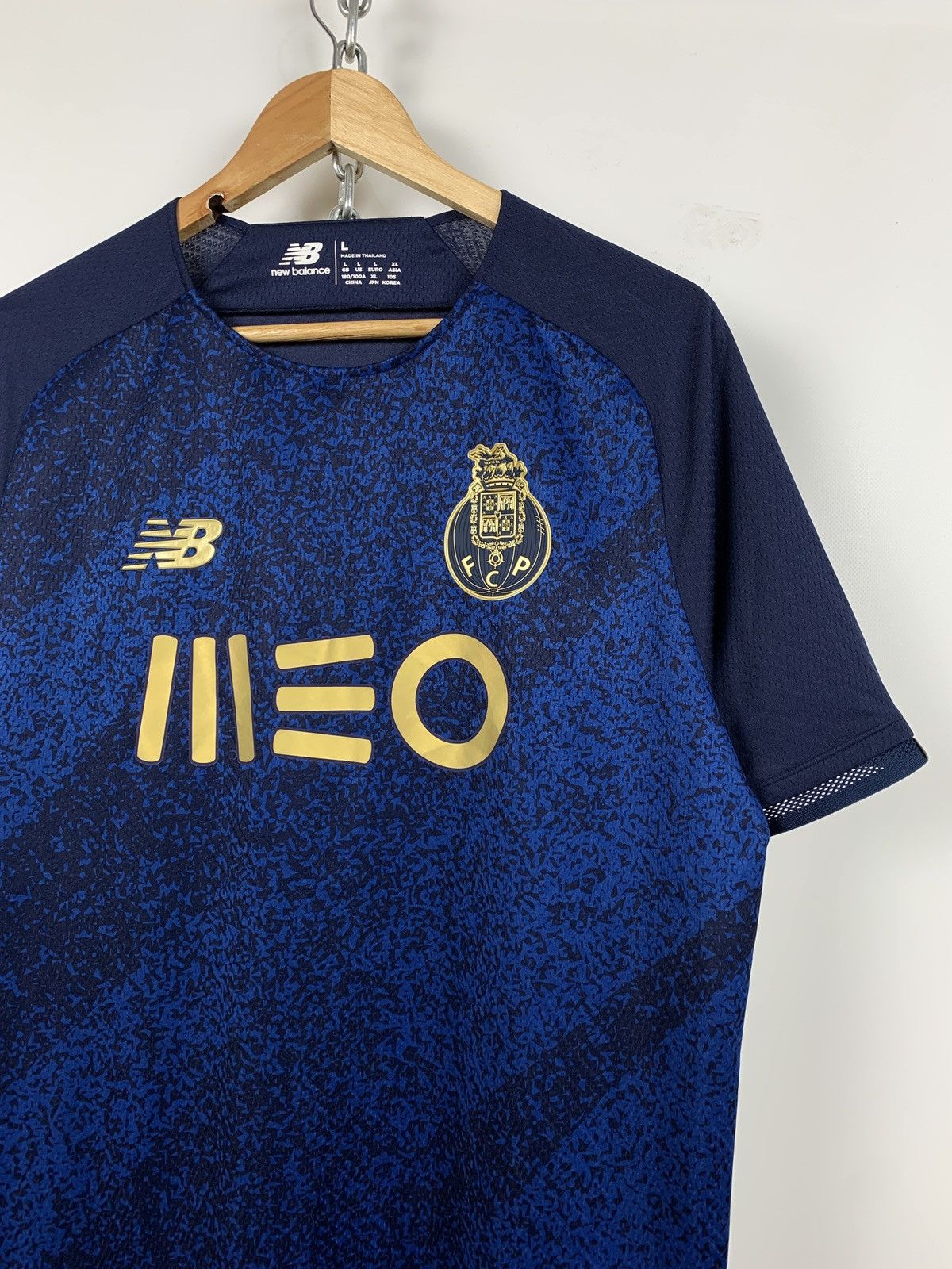New Balance New Balance FC Porto 2021-22 Pepe #69 Away Soccer Jersey Size US L / EU 52-54 / 3 - 4 Thumbnail