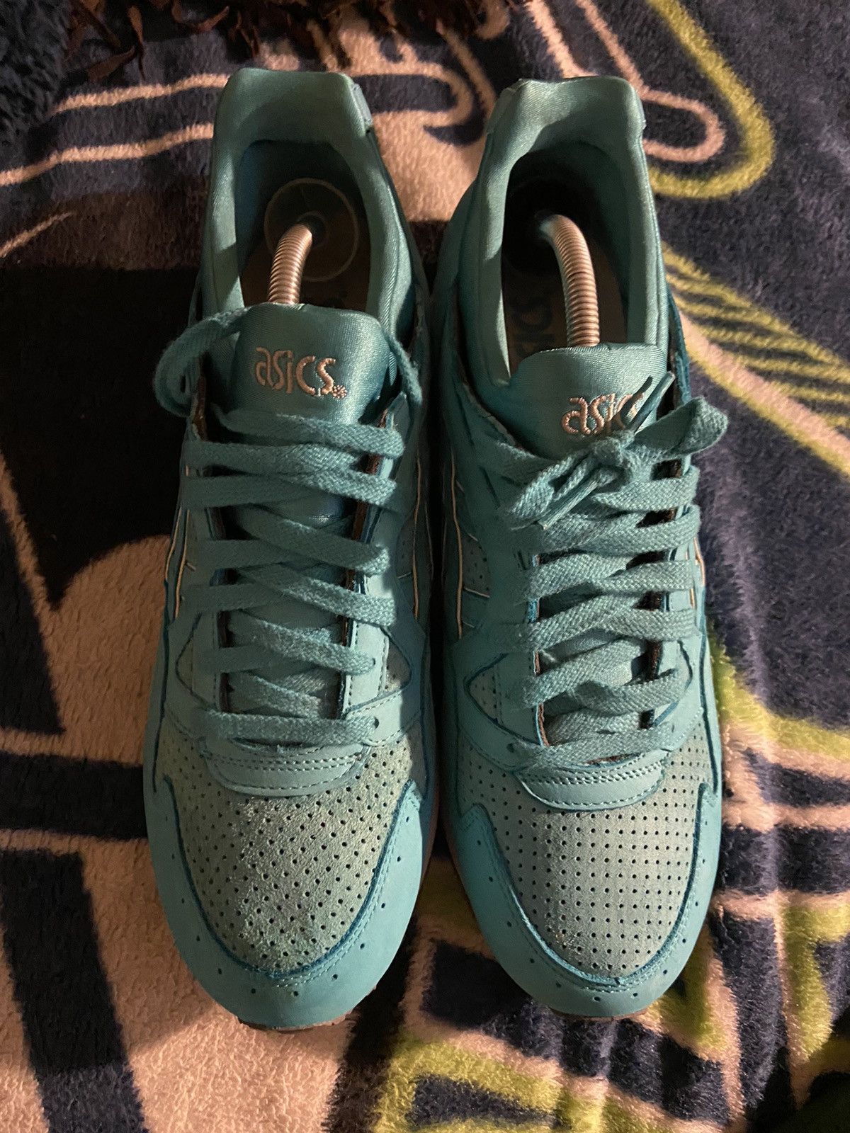 Asics × Kith × Ronnie Fieg ASICS GEL-Lyte V x Ronnie Fieg Cove USED Size US 11 / EU 44 - 1 Thumbnail
