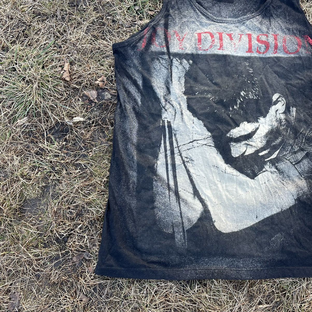 Vintage Vintage 90s Joy Division Band Tee Sun Faded Grunge Slim M Size US M / EU 48-50 / 2 - 2 Thumbnail