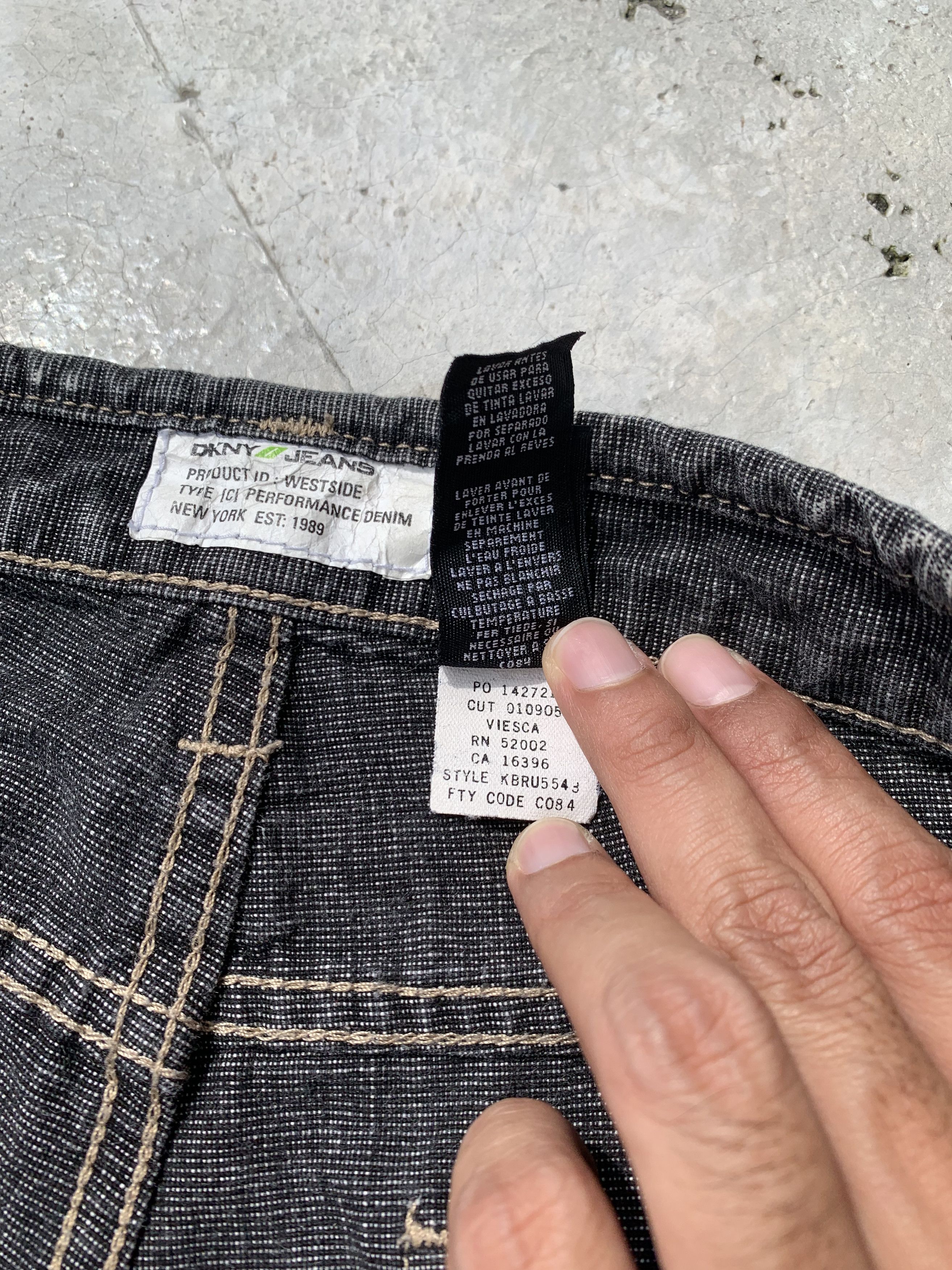 DKNY Vintage Baggy DKNY Performance Denim Pants Size US 36 / EU 52 - 10 Thumbnail