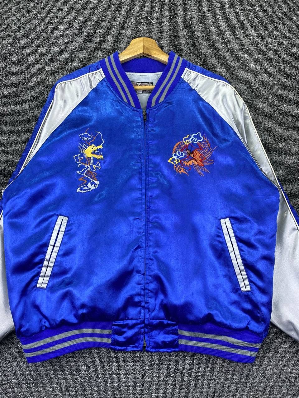 Japanese Brand Vintage Sukajan Dragon Embroidery Big Logo Souvenir Jacket Size US L / EU 52-54 / 3 - 5 Thumbnail