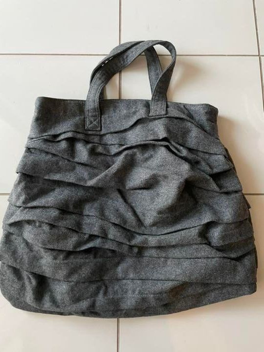 Pre-owned Comme Des Garçons Wool Pleated Tote Bag In Grey