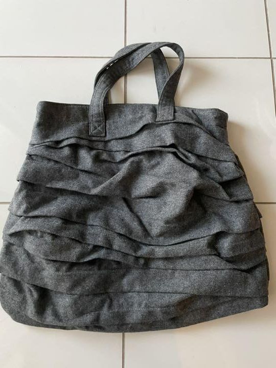 Comme des Garcons Wool Pleated Tote Bag Size ONE SIZE - 1 Thumbnail