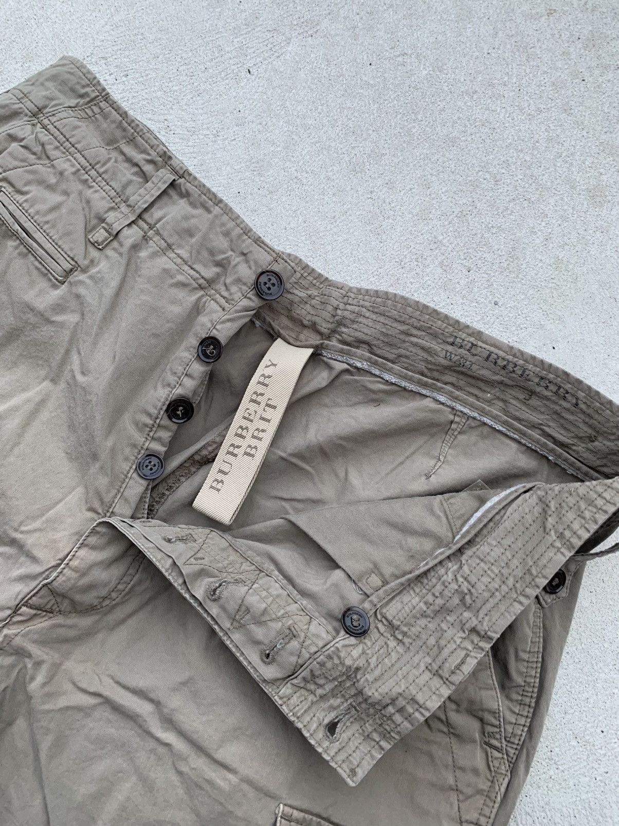 Burberry Burberry cargo shorts 34x19 Size US 34 / EU 50 - 3 Thumbnail