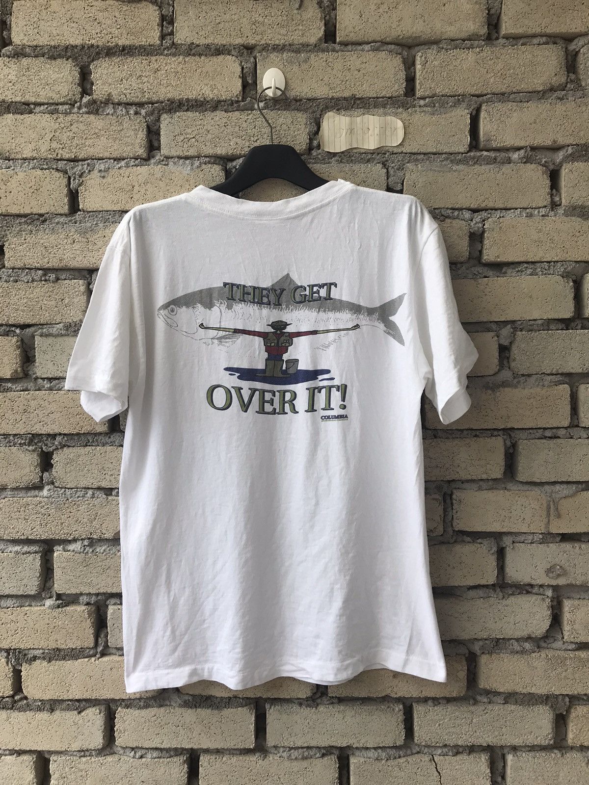 Columbia × Vintage Vintage 90s Columbia Over It Fisherman Are Born Honest Size US M / EU 48-50 / 2 - 1 Thumbnail