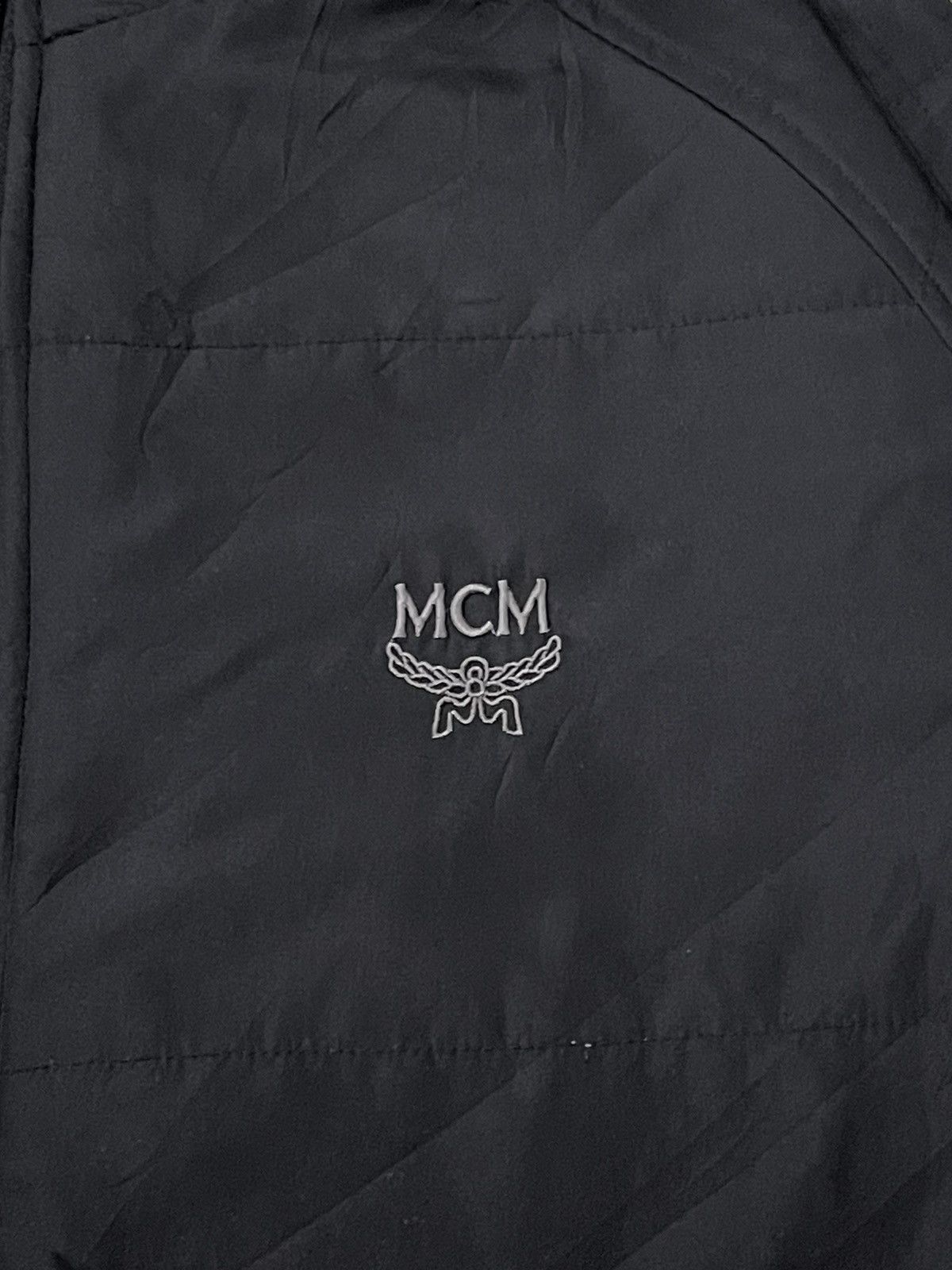 MCM MCM Legere Nylon Puffer Jacket – Lightweight & Stylish Size US M / EU 48-50 / 2 - 4 Thumbnail