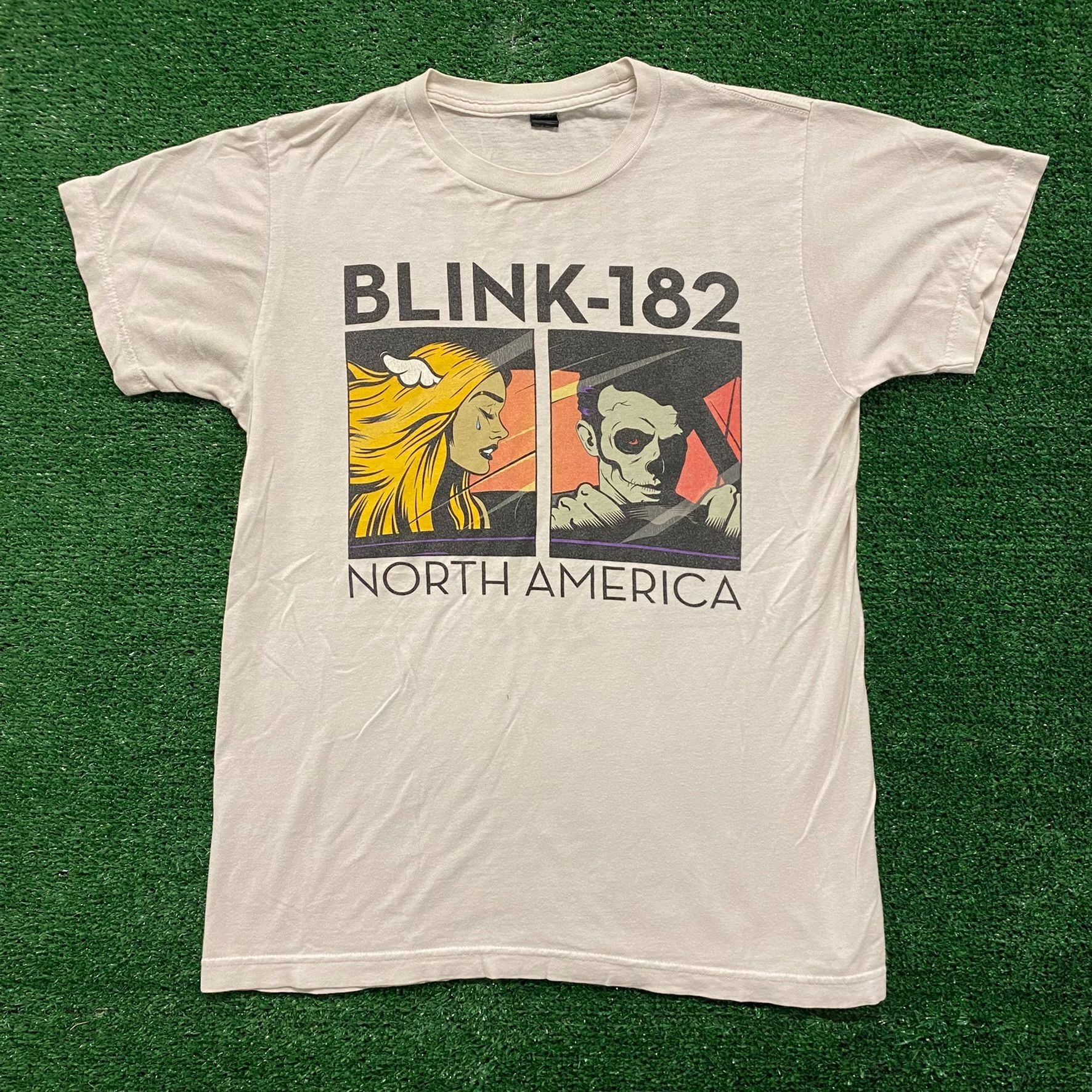 Crazy Vintage Blink-182 Skull Goth Punk Band T-Shirt