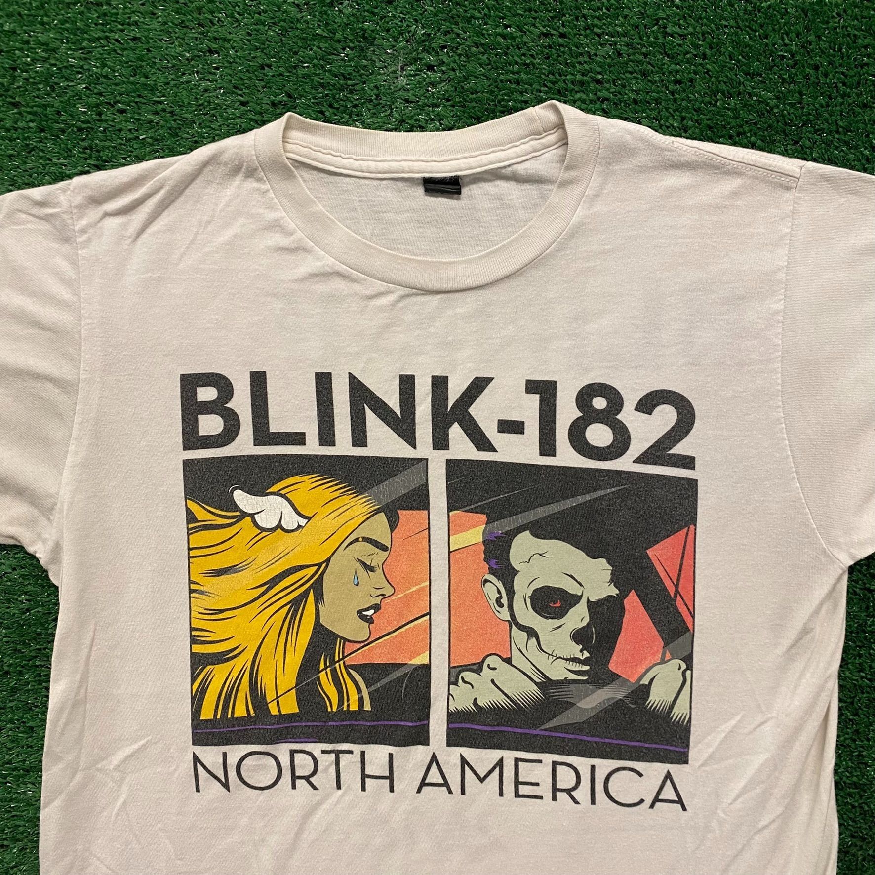 Band Tees Crazy Vintage Blink-182 Skull Goth Punk Band T-Shirt Size US S / EU 44-46 / 1 - 2 Thumbnail