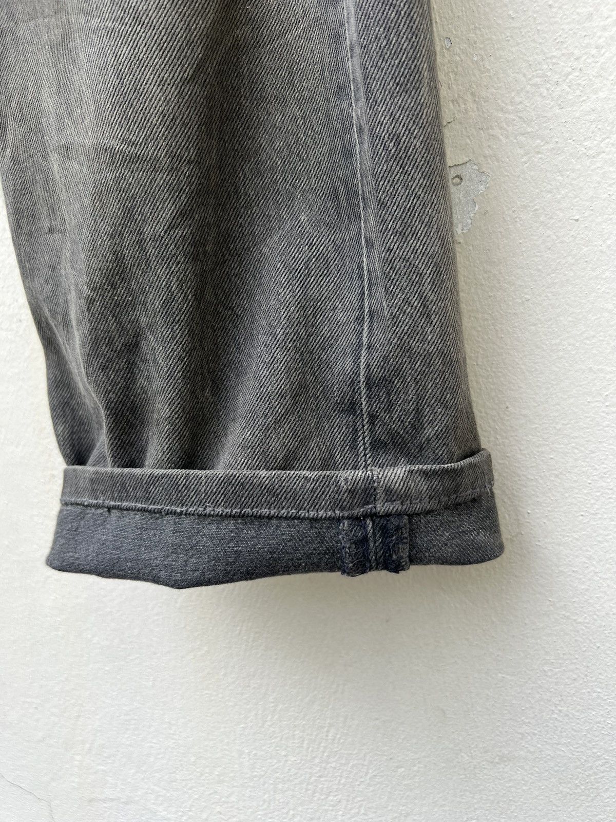 Levi's Vintage 1995 Levi’s 501 Jeans Fade Black Denim Trashed Jeans Size US 32 / EU 48 - 14 Thumbnail