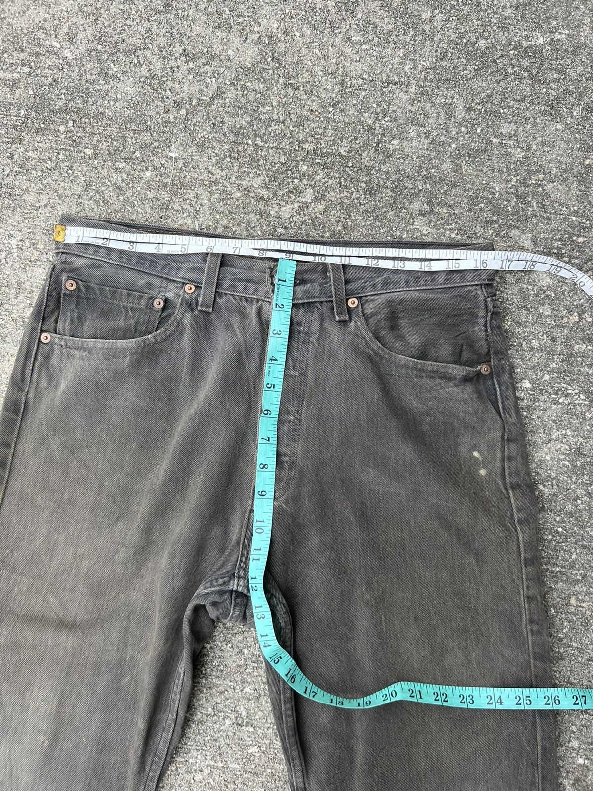 Levi's Vintage 1995 Levi’s 501 Jeans Fade Black Denim Trashed Jeans Size US 32 / EU 48 - 2 Thumbnail
