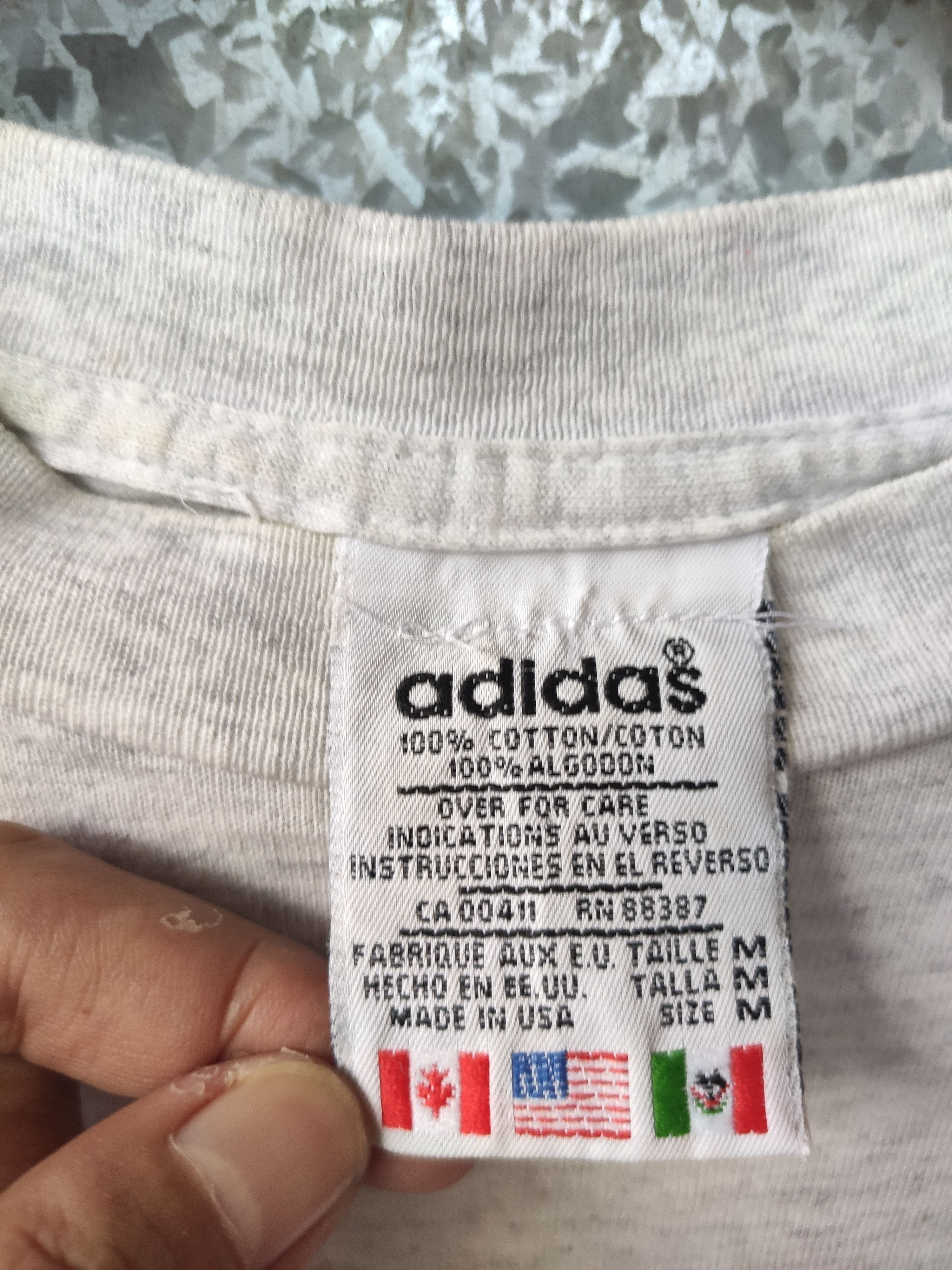 Adidas 🔥 Vintage 90s Vintage Adidas t shirt Big Logo made in Usa Size US M / EU 48-50 / 2 - 4 Thumbnail