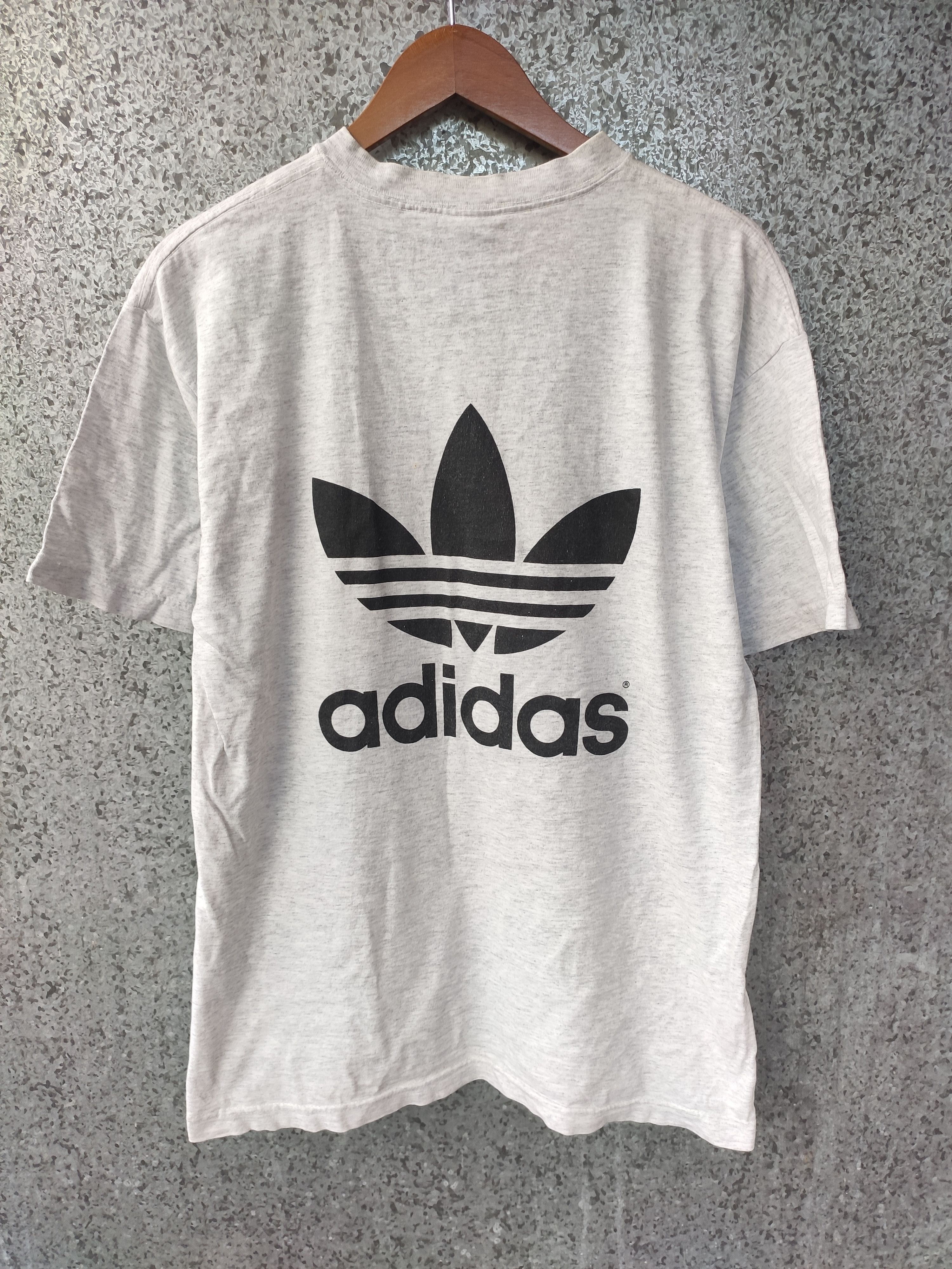 Adidas 🔥 Vintage 90s Vintage Adidas t shirt Big Logo made in Usa Size US M / EU 48-50 / 2 - 2 Thumbnail