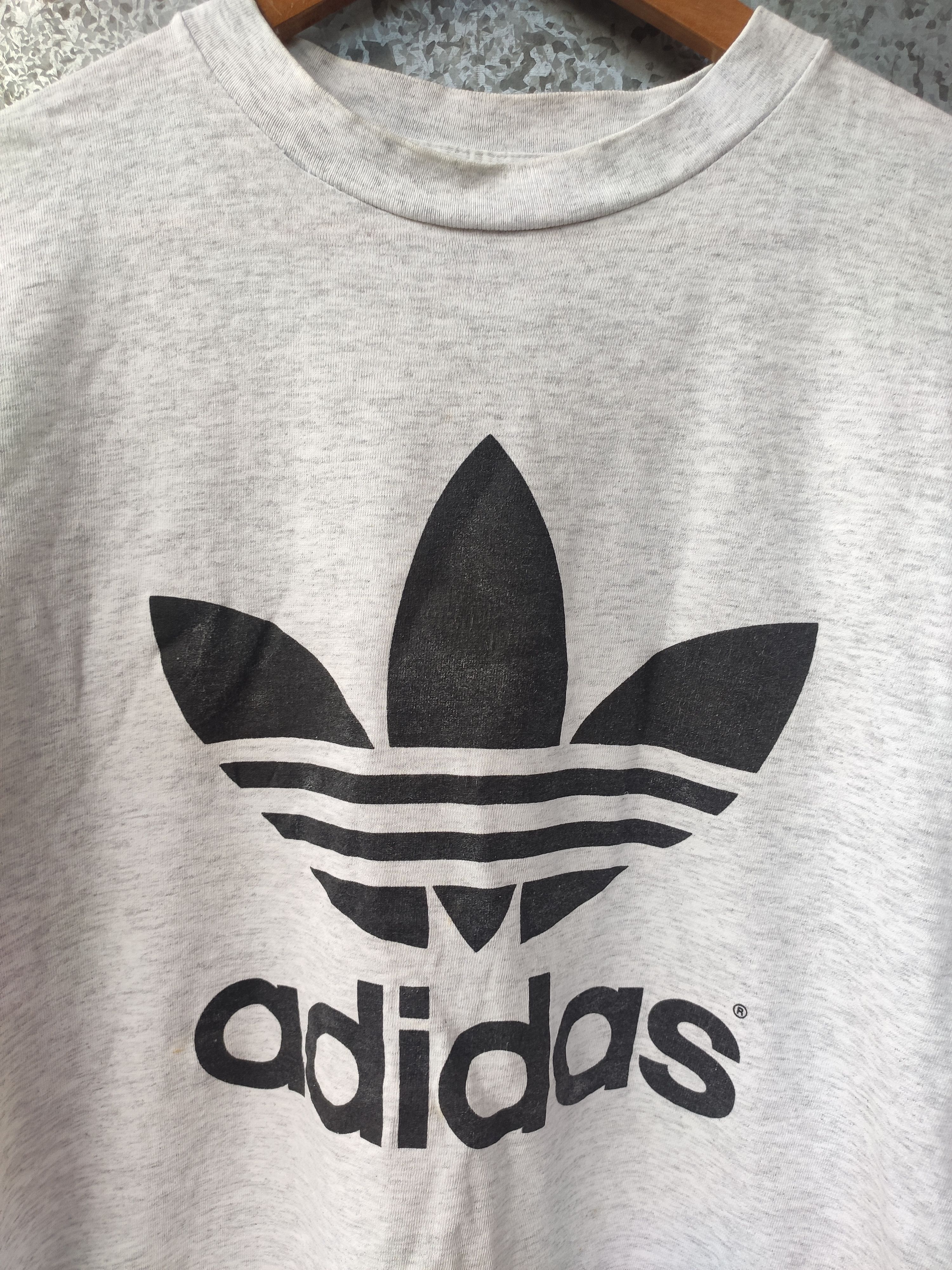 Adidas 🔥 Vintage 90s Vintage Adidas t shirt Big Logo made in Usa Size US M / EU 48-50 / 2 - 3 Thumbnail