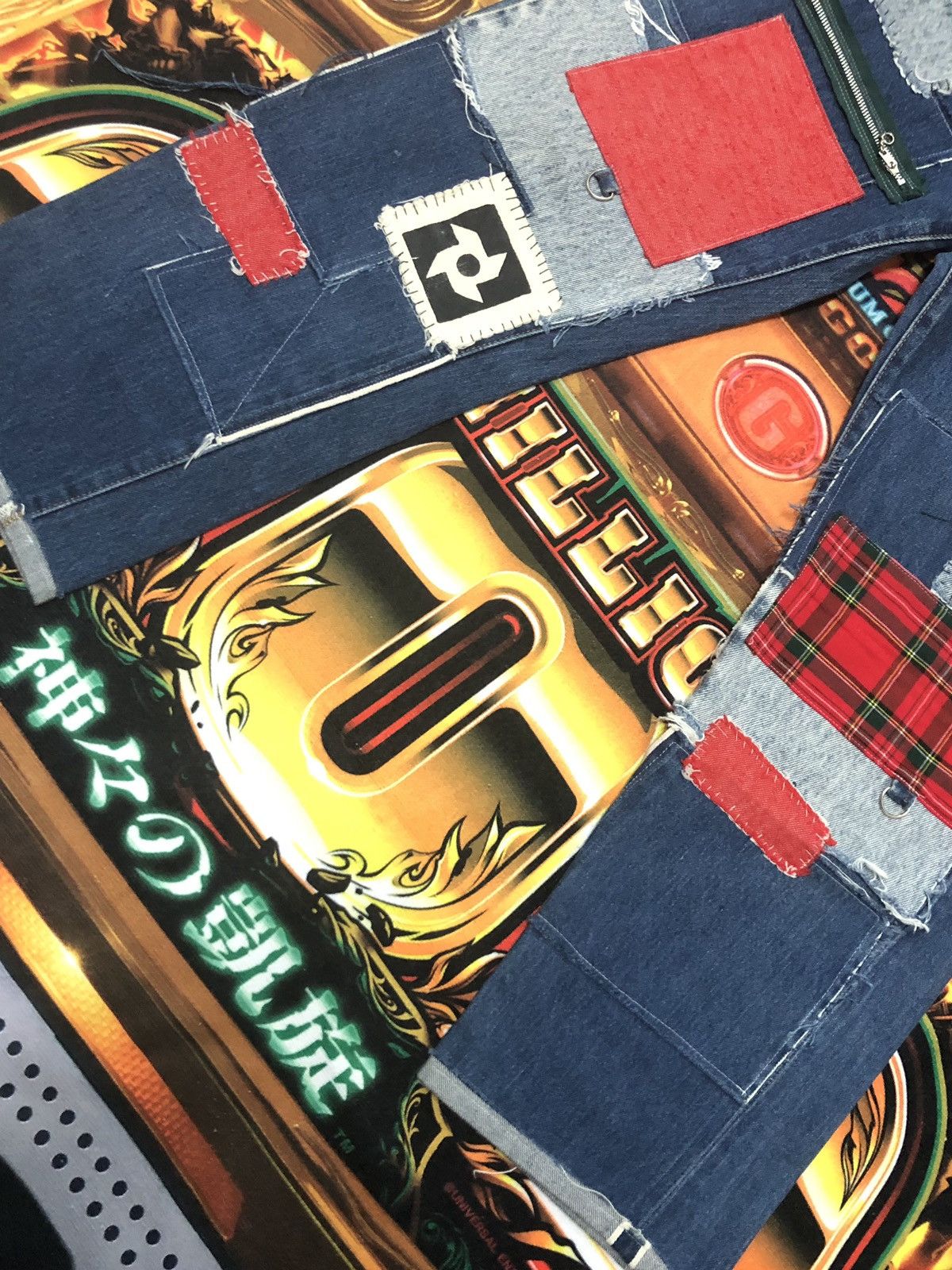 Levi's × Vintage RARE🔥ONLY 1 VINTAGE 1993 LEVIS 501 CUSTOM PATCHWORK SELVEDGE Size US 29 - 3 Thumbnail
