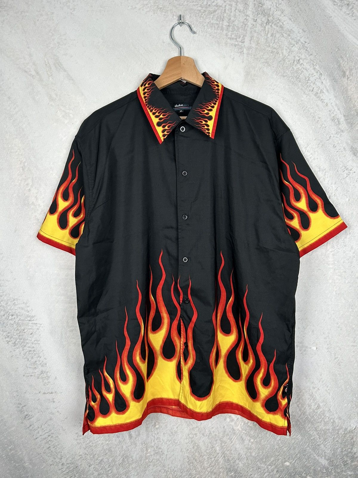 Vintage Vintage Flame Graphic Button Up Shortsleeve Shirt Size US XL / EU 56 / 4 - 1 Thumbnail