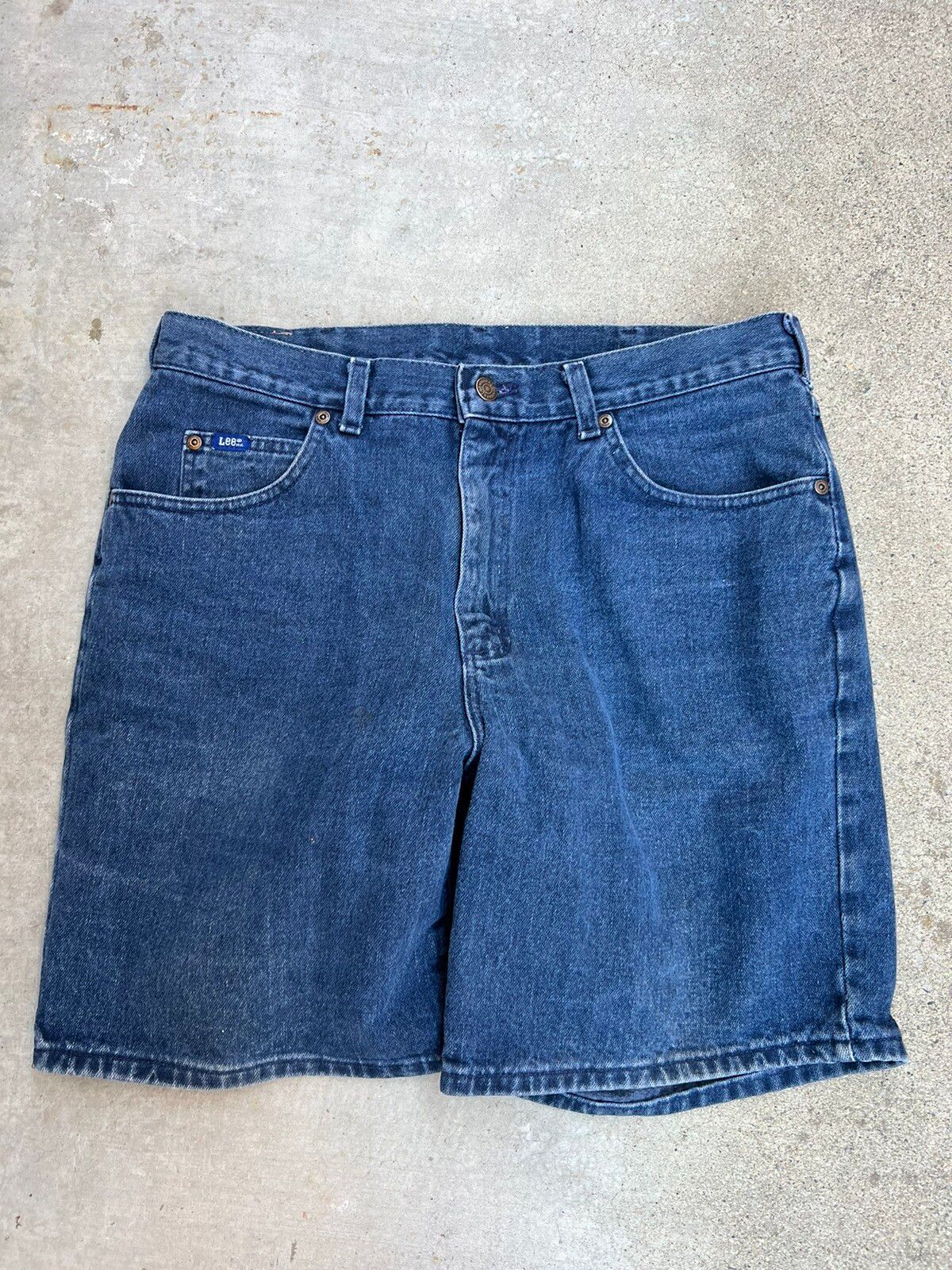 Vintage Vintage 90s faded Lee shorts Size US 34 / EU 50 - 2 Preview
