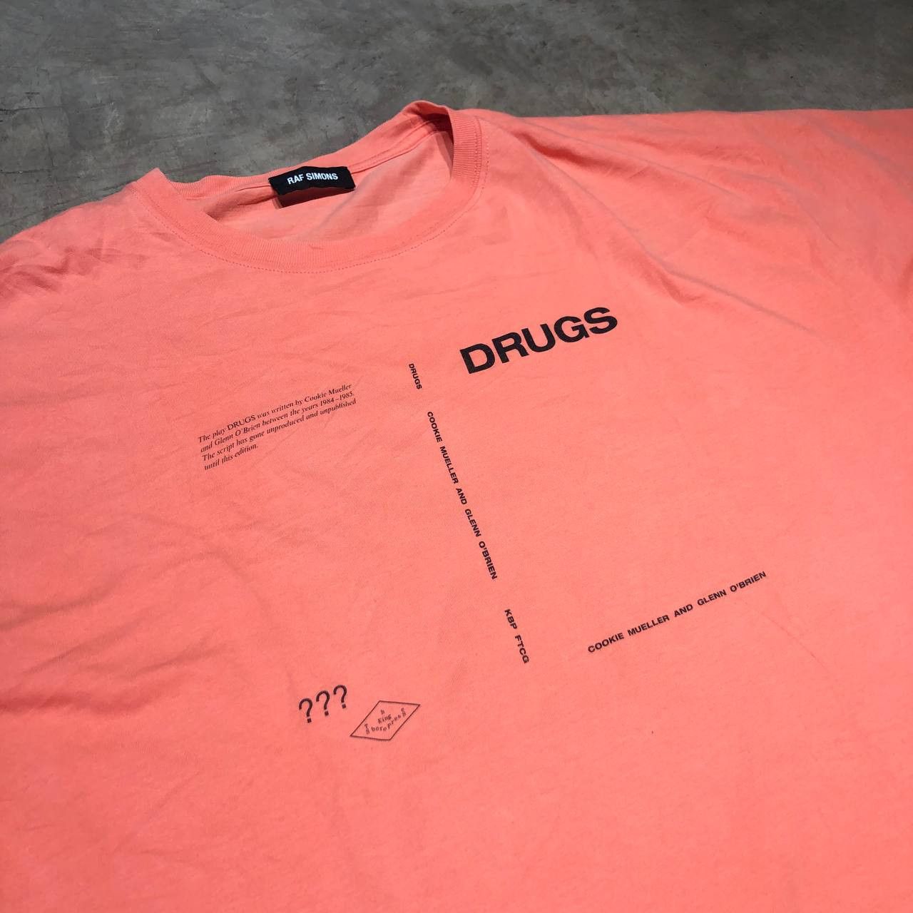 Raf Simons Raf Simons AW18 Drugs tee Size US L / EU 52-54 / 3 - 4 Thumbnail