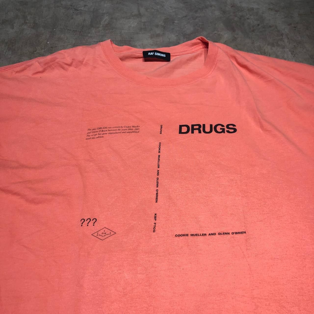 Raf Simons Raf Simons AW18 Drugs tee Size US L / EU 52-54 / 3 - 5 Thumbnail